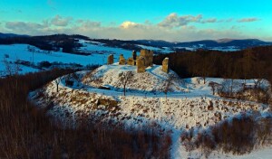 brnicko-pamatky-hrad-zricenina-06