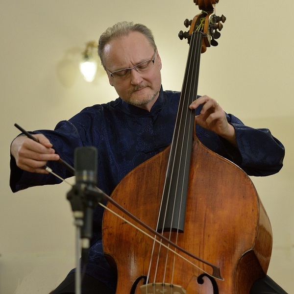 Miloslav Jelínek – kontrabas, Marcela Jelínková – klavír