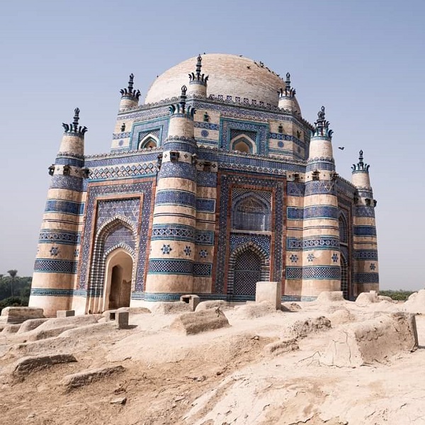 Majestátním Pákistánem