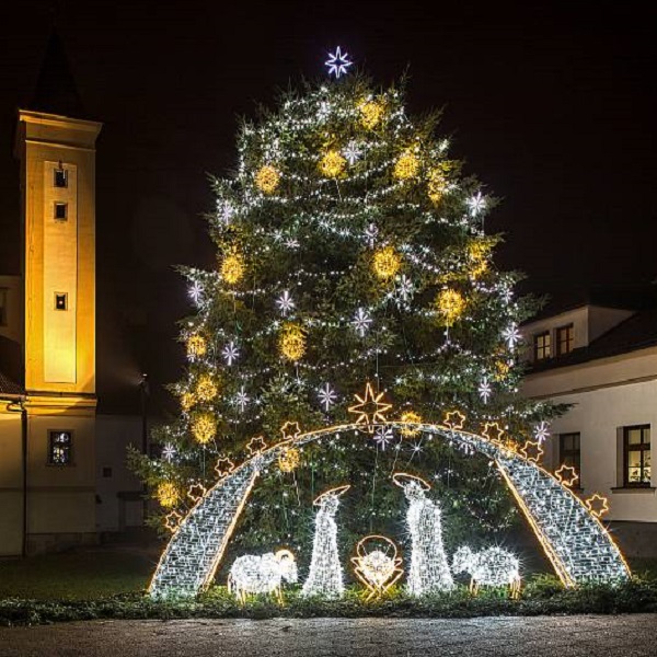 Anketa o nejhezčí vánoční strom
