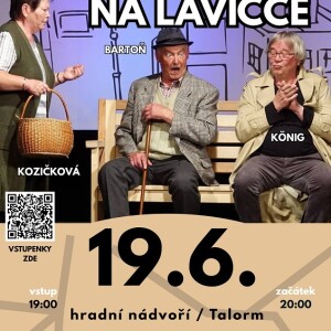 TŘI NA LAVIČCE