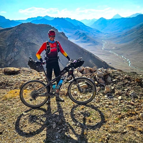 Kyrgyzstánem na kole