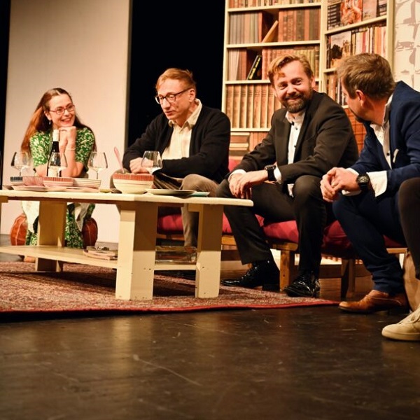 Jméno / Hvězdy na hradě