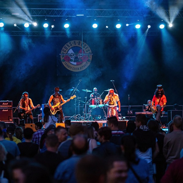 Léto u zámku / GUNS N‘ ROSES Tribute